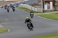 Vintage-motorcycle-club;eventdigitalimages;mallory-park;mallory-park-trackday-photographs;no-limits-trackdays;peter-wileman-photography;trackday-digital-images;trackday-photos;vmcc-festival-1000-bikes-photographs